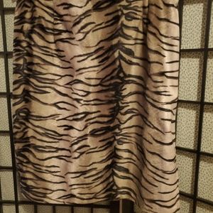 Valerie Stevens Tiger Print Skirt Size 14 Feels like Velour Velvet very Soft